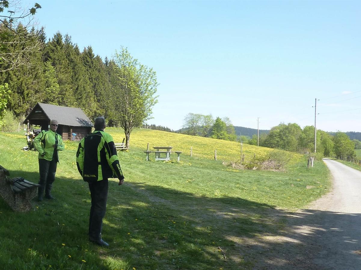 Waldhotel Einstein Kirchhundem Exterior foto